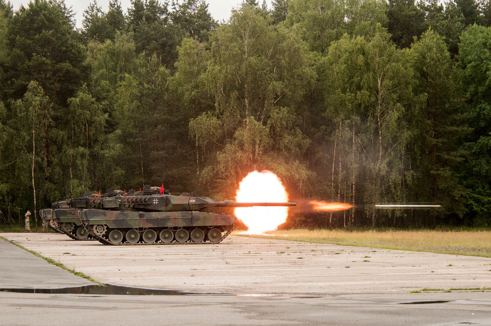Defence leaders convene at Ramstein amid disagreement over tanks for  Ukraine